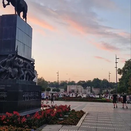 Centar - Parking Appartement Ni